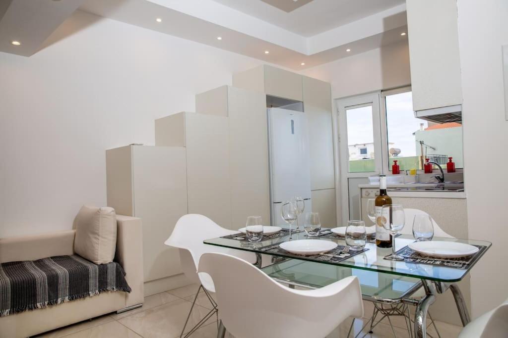 شقة Seafront Central Apt In Lavrio المظهر الخارجي الصورة