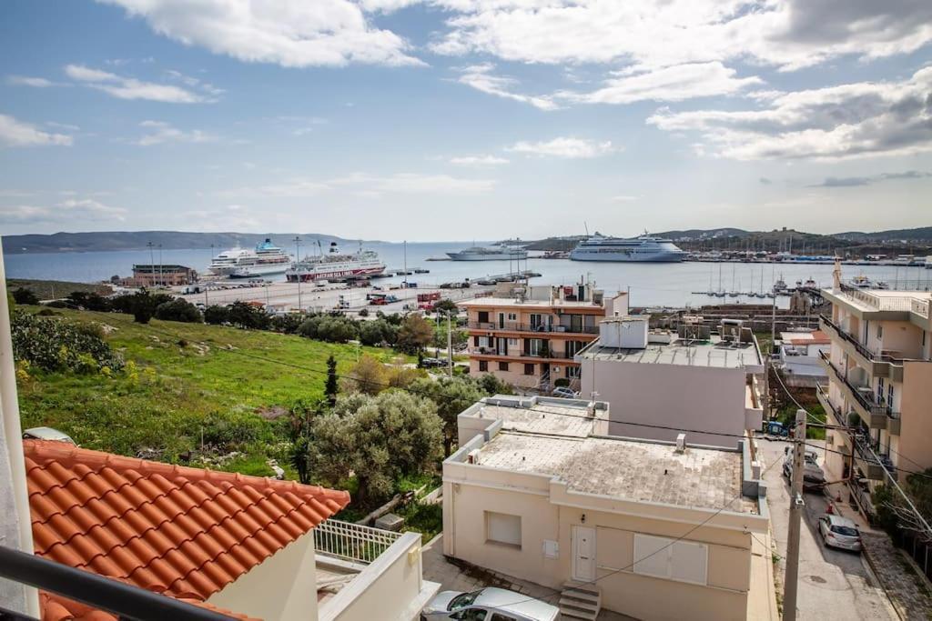 شقة Seafront Central Apt In Lavrio المظهر الخارجي الصورة