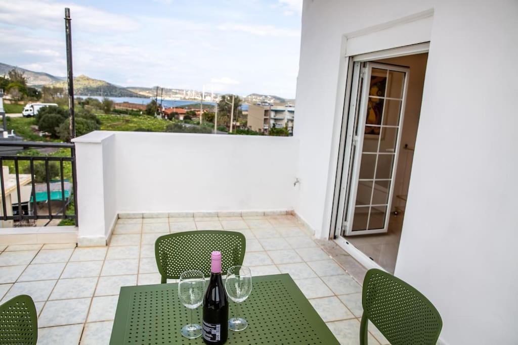 شقة Seafront Central Apt In Lavrio المظهر الخارجي الصورة