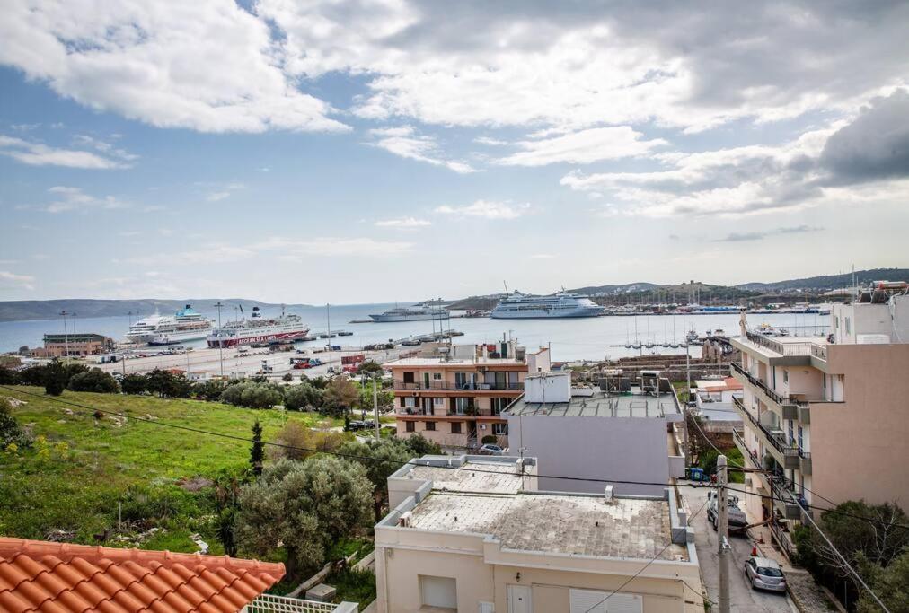 شقة Seafront Central Apt In Lavrio المظهر الخارجي الصورة